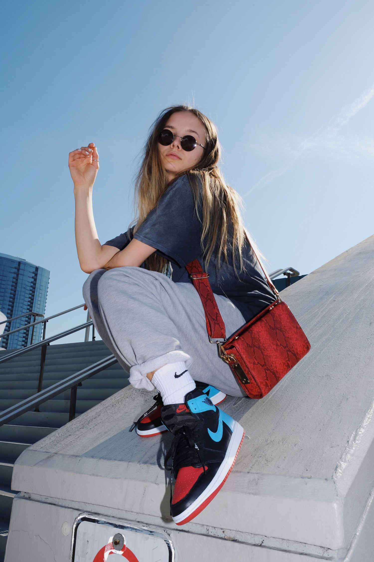 WOMEN'S FOOTWEAR